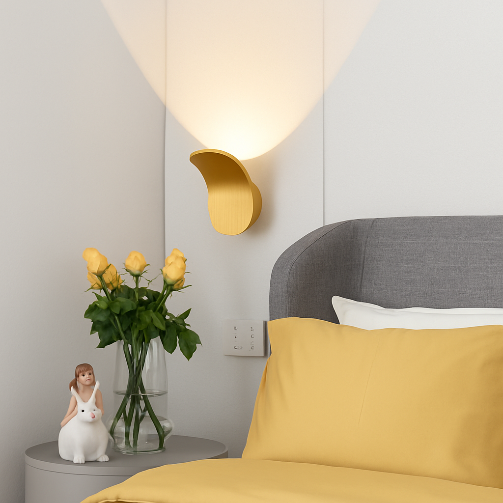 Applique murale design à LED avec abat-jour courbé en métal style Wake